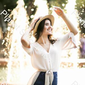 Girl stock photo with image ID: ddfd1f2e-4ab4-4b41-b2ca-4fde714bfc99